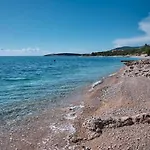 Hébergement de vacances Adrienne 100m Vom In Miholascica Auf Der Insel Cres