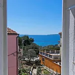 Adrienne 100m Vom In Miholascica Auf Der Insel Cres Hébergement de vacances Martinšćica