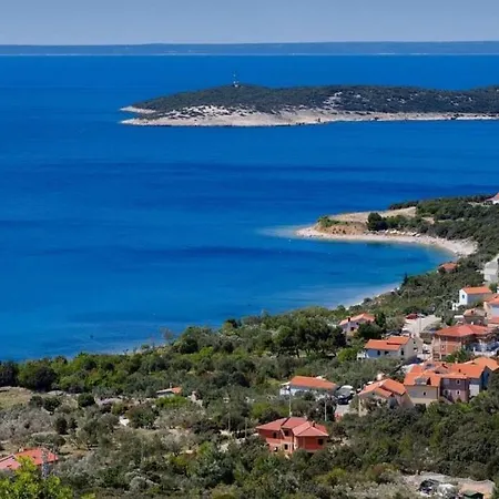 Dom wakacyjny Adrienne 100m Vom In Miholascica Auf Der Insel Cres Martinšćica